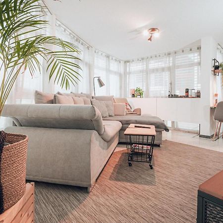 Central Apartment - Culture & Nightlife In One Visp Esterno foto