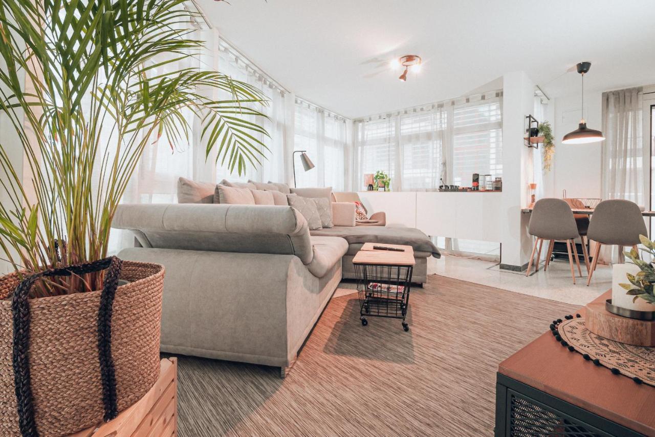 Central Apartment - Culture & Nightlife In One Visp Esterno foto