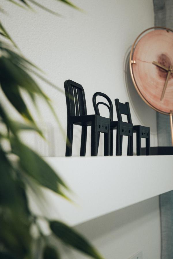 Central Apartment - Culture & Nightlife In One Visp Esterno foto
